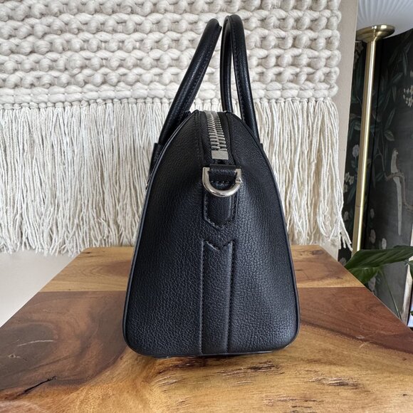 Givenchy Antigona Mini Top Handle Bag In Black Grained Leather Silver Hardware - Picture 6 of 17